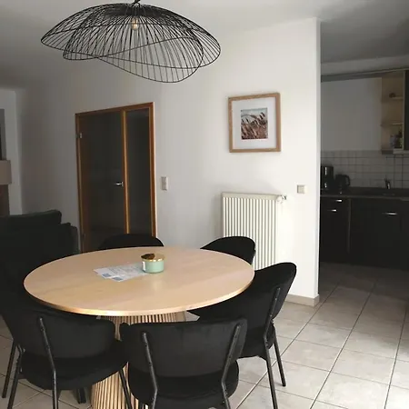 Stylish With 2br