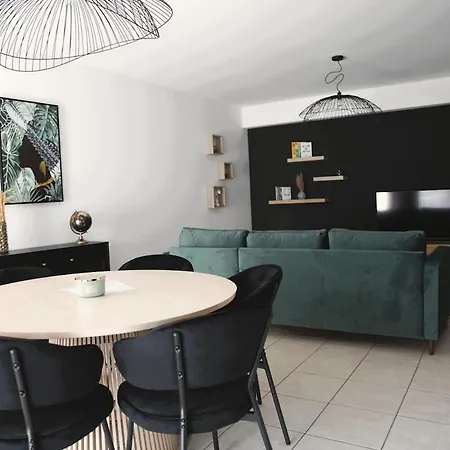 Lägenhet Stylish With 2br Luxemburg