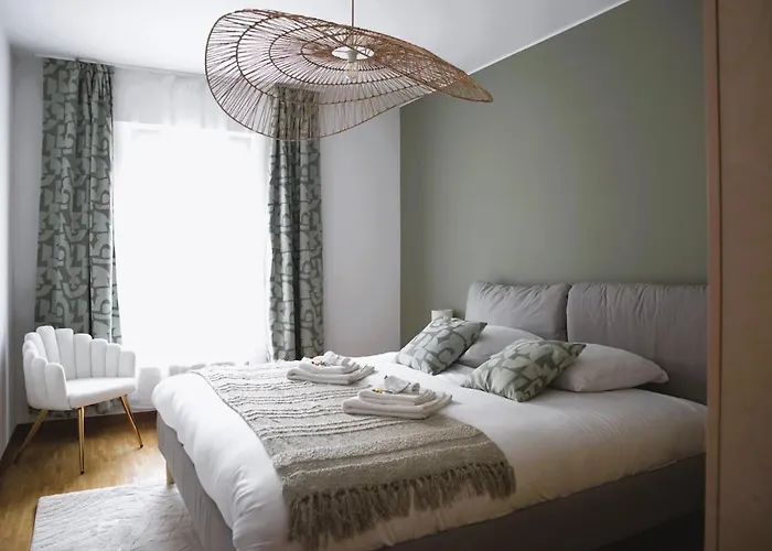 Stylish With 2br Апартаменты